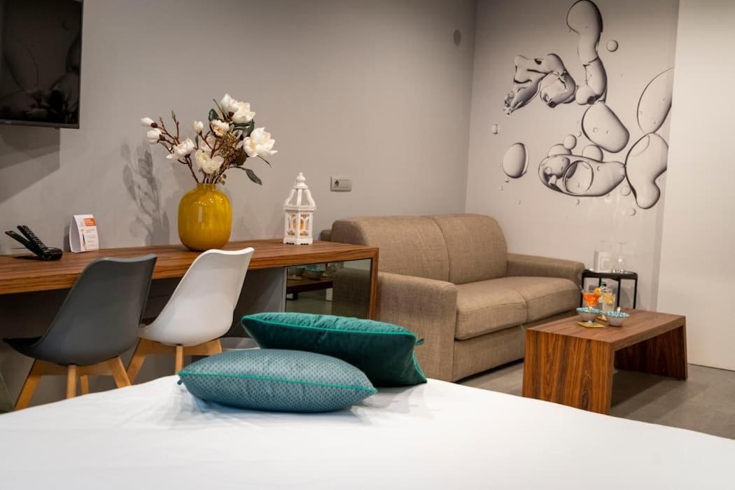 B&B Rakel Home Milazzo Bagian luar foto