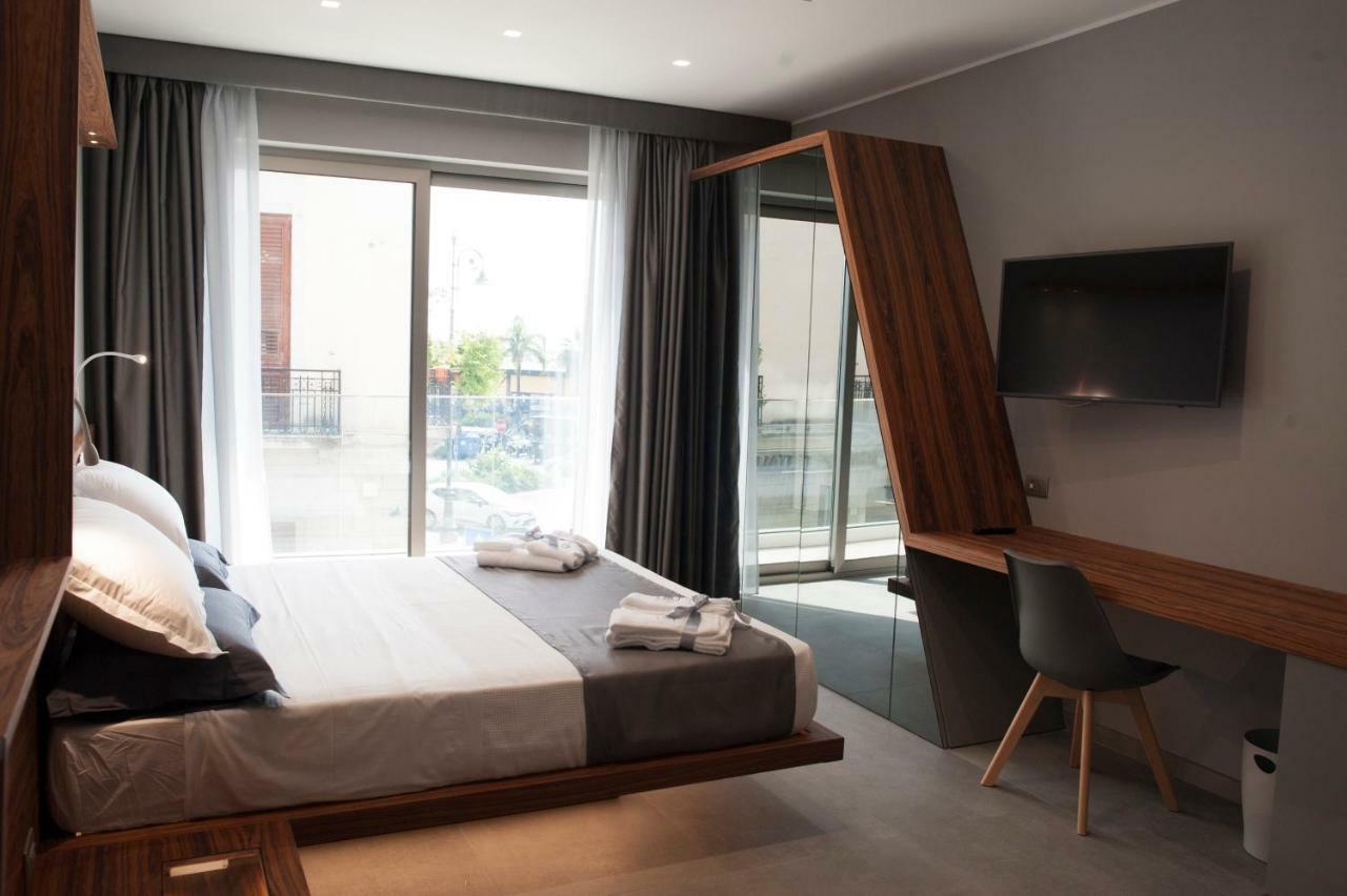 B&B Rakel Home Milazzo Bagian luar foto