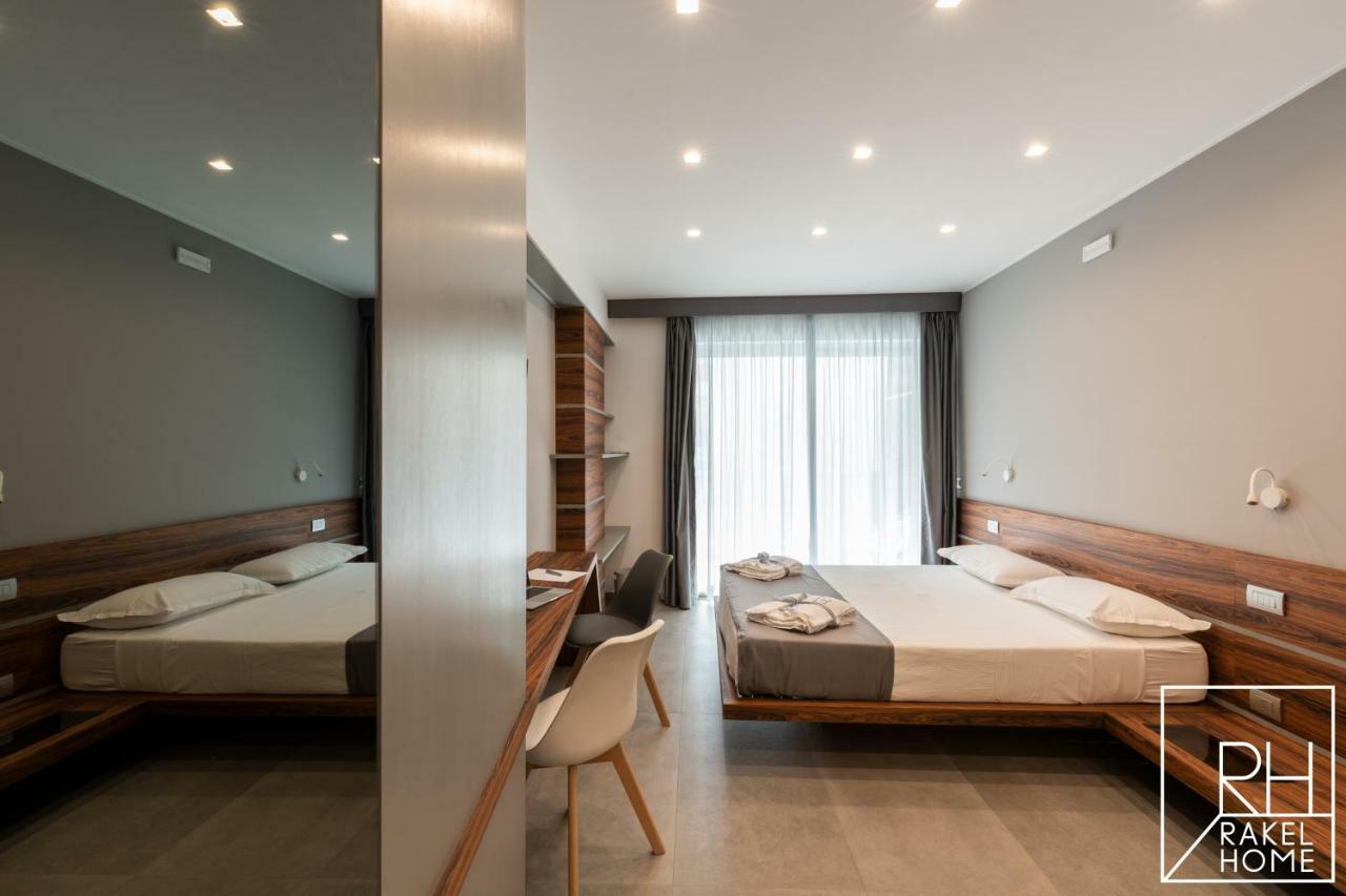 B&B Rakel Home Milazzo Bagian luar foto